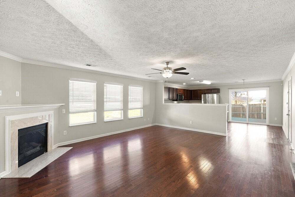 129 Sophie Dr - Photo 5 of 17