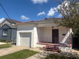 featured image of 3317 Pauger St