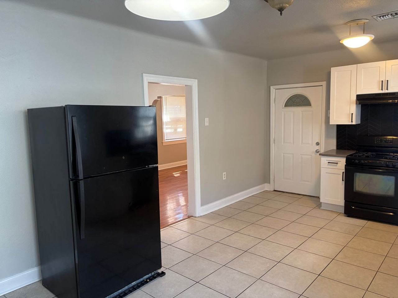 3317 Pauger St - Photo 5 of 10