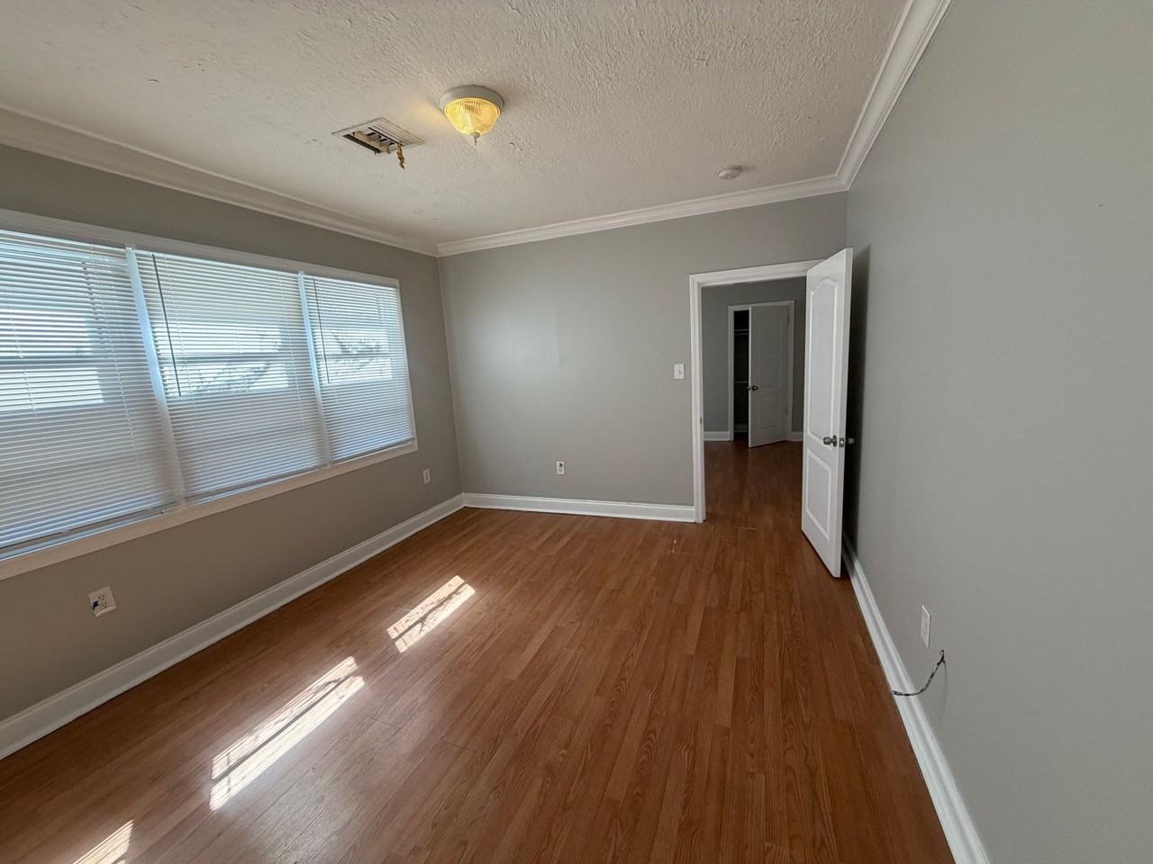 3317 Pauger St - Photo 7 of 10