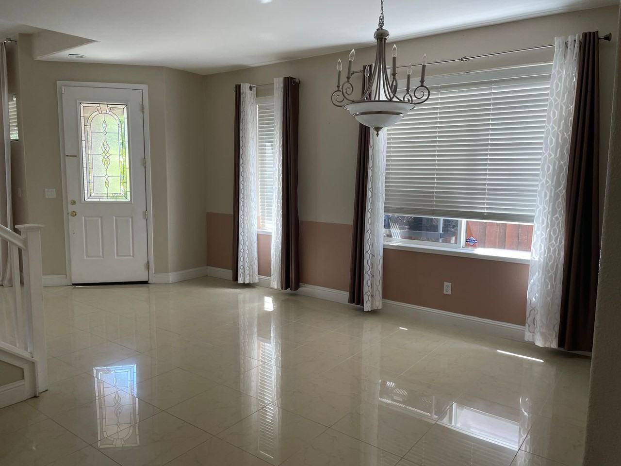 2385 Saffron Ct - Photo 5 of 13