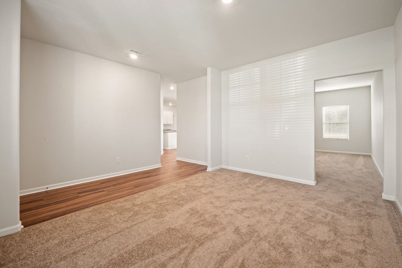 1215 Culver Spring Way - Photo 5 of 38
