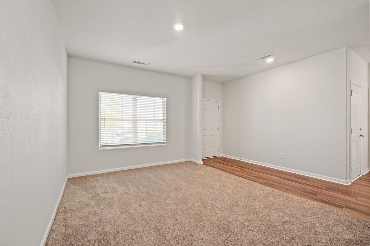 1215 Culver Spring Way - Photo 7 of 38