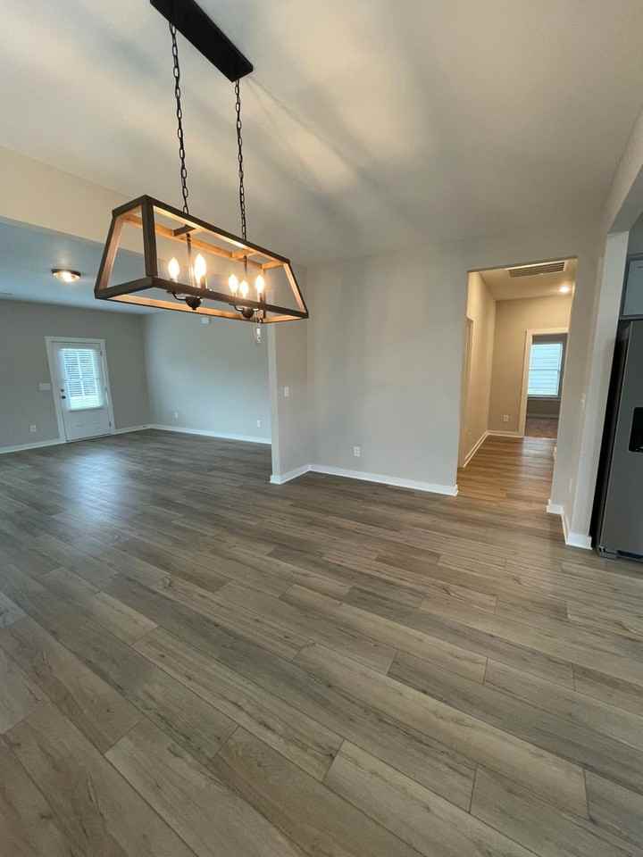 206 Kings Way - Photo 6 of 27