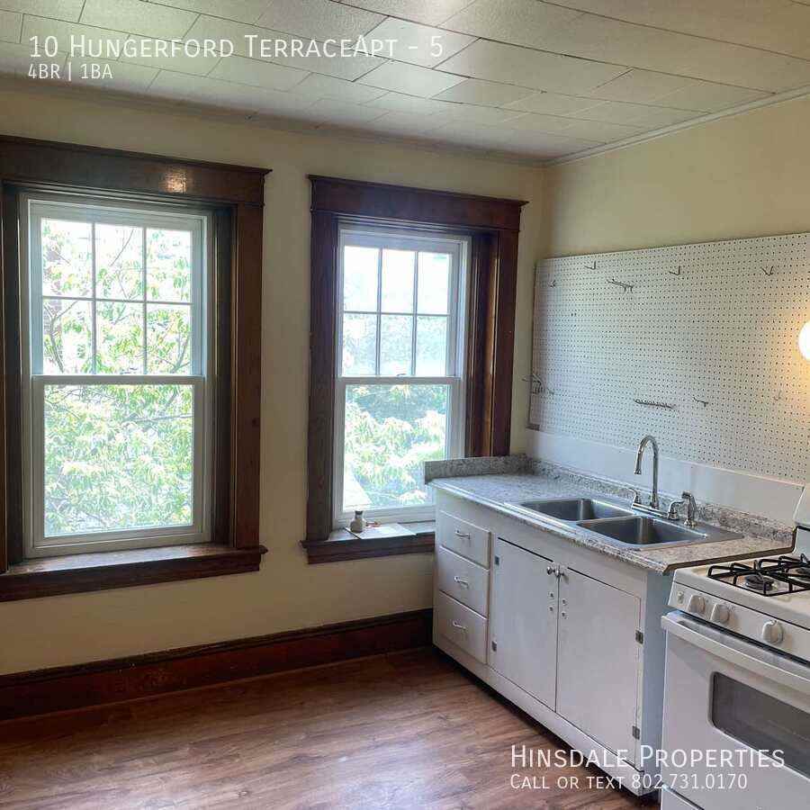 10 Hungerford Ter #5 - Photo 3 of 14