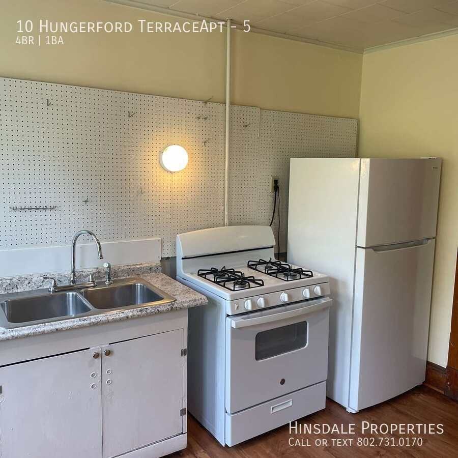 10 Hungerford Ter #5 - Photo 4 of 14