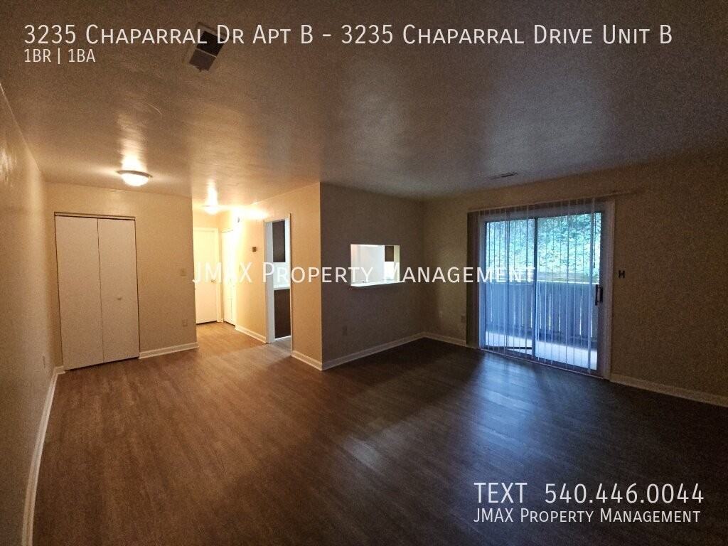3235 Chaparral Dr Apt B - Photo 2 of 10