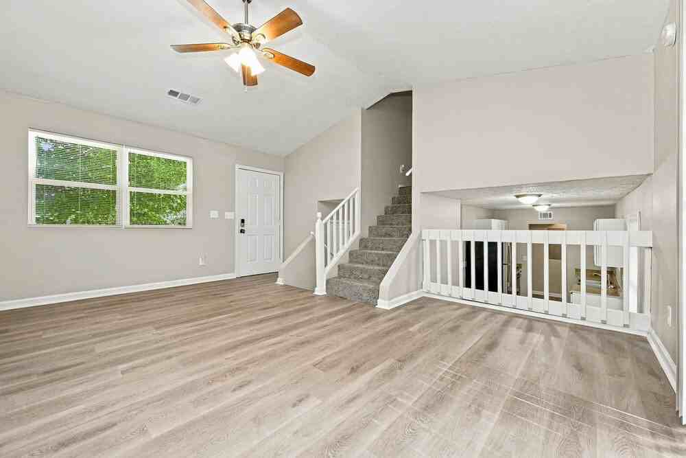 4839 Mainstreet Valley Trce - Photo 4 of 17