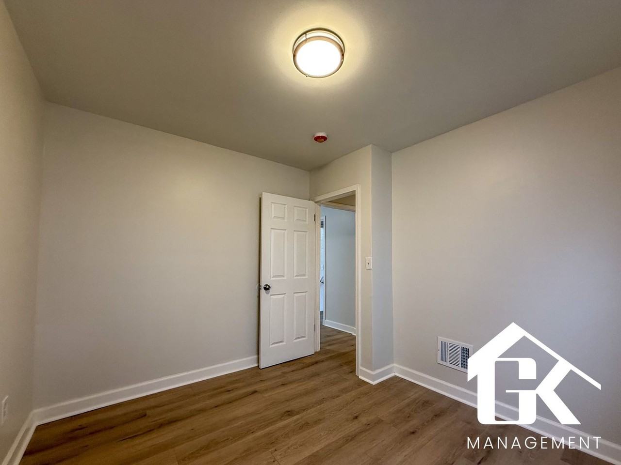 16595 Ardmore St - Photo 5 of 18