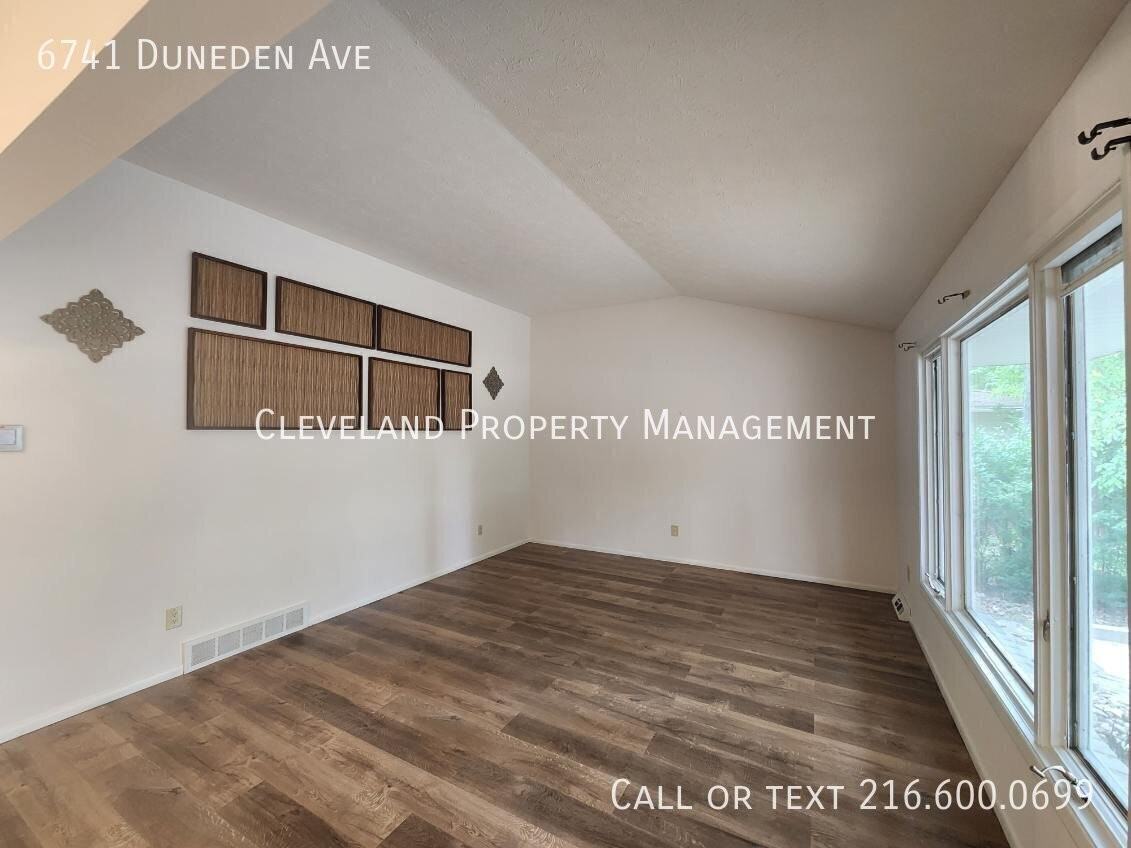 6741 Duneden Ave - Photo 3 of 22