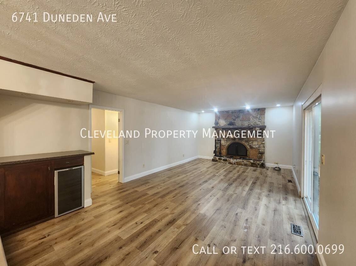 6741 Duneden Ave - Photo 6 of 22