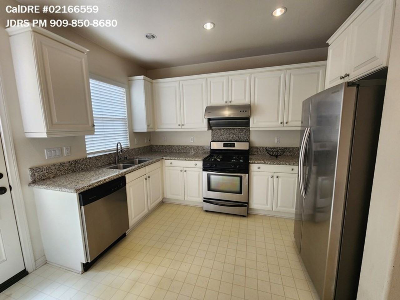 926 Terrace Ln W - Photo 2 of 13