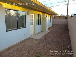 featured image of 1231 W Delaware St #2