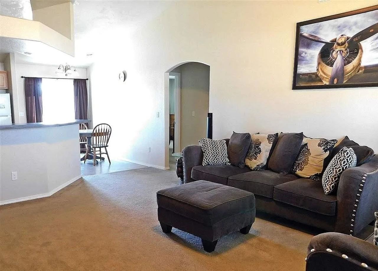 4282 S Rangewood Way - Photo 2 of 4