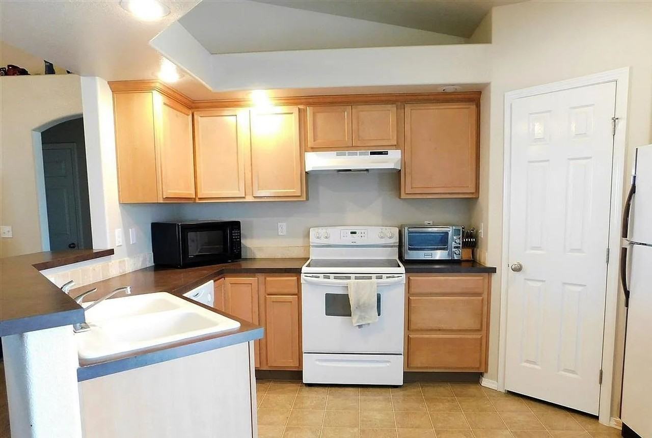 4282 S Rangewood Way - Photo 3 of 4