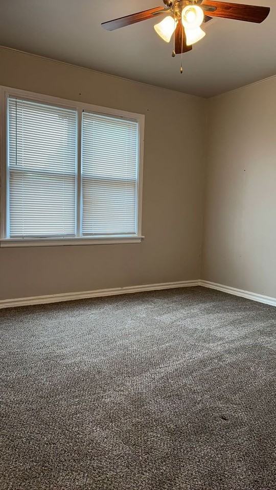 1513 W Hudson Dr - Photo 4 of 11
