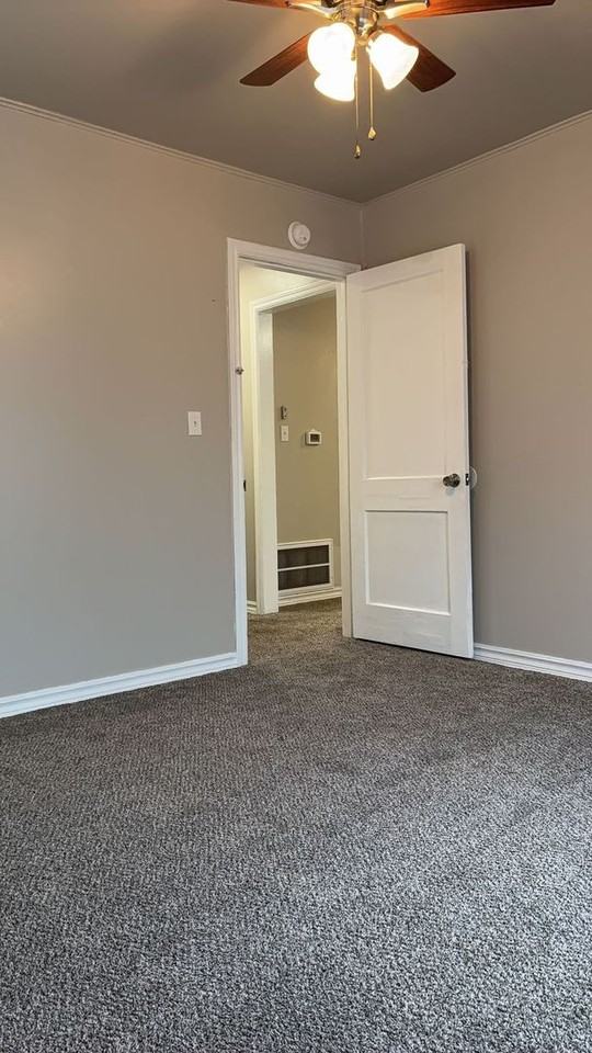 1513 W Hudson Dr - Photo 6 of 11