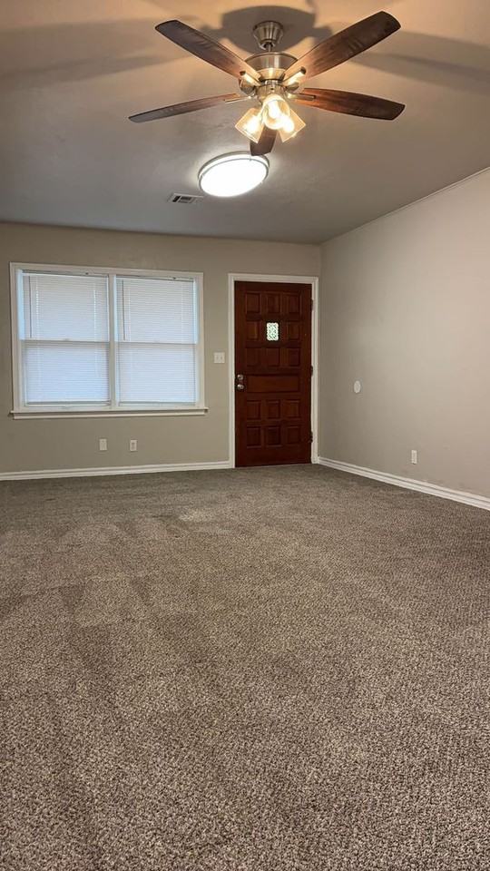 1513 W Hudson Dr - Photo 7 of 11