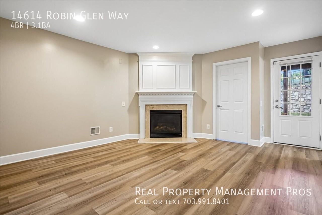 14614 Robin Glen Way - Photo 4 of 36
