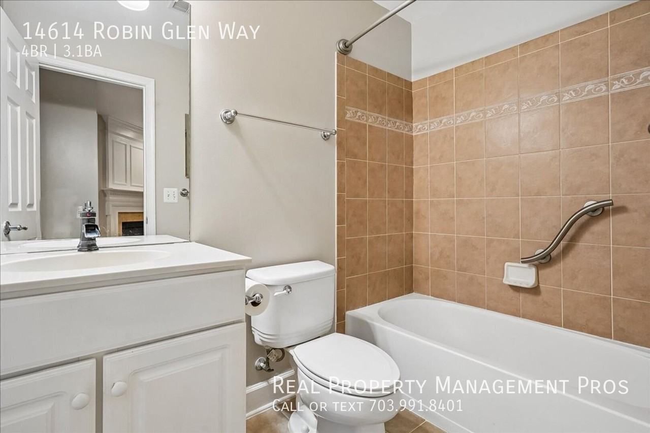 14614 Robin Glen Way - Photo 6 of 36