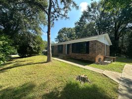 featured image of 111 Curtis Cir