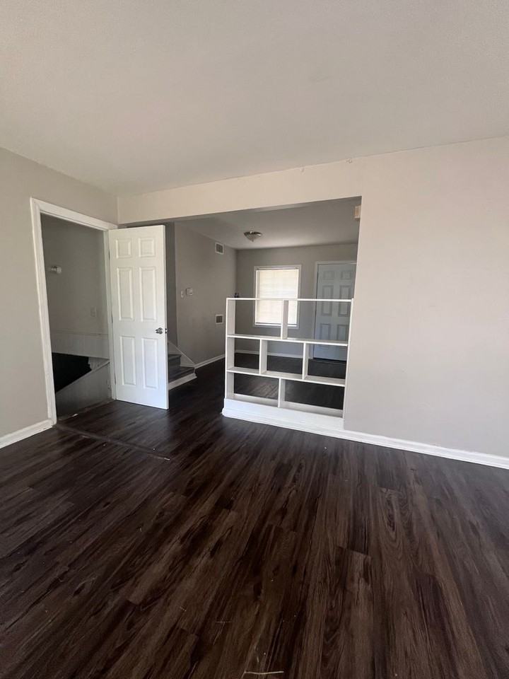 4938 Ortie Dr - Photo 3 of 11