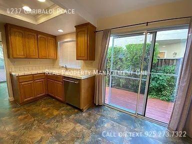 4237 Garibaldi Pl - Photo 7 of 28