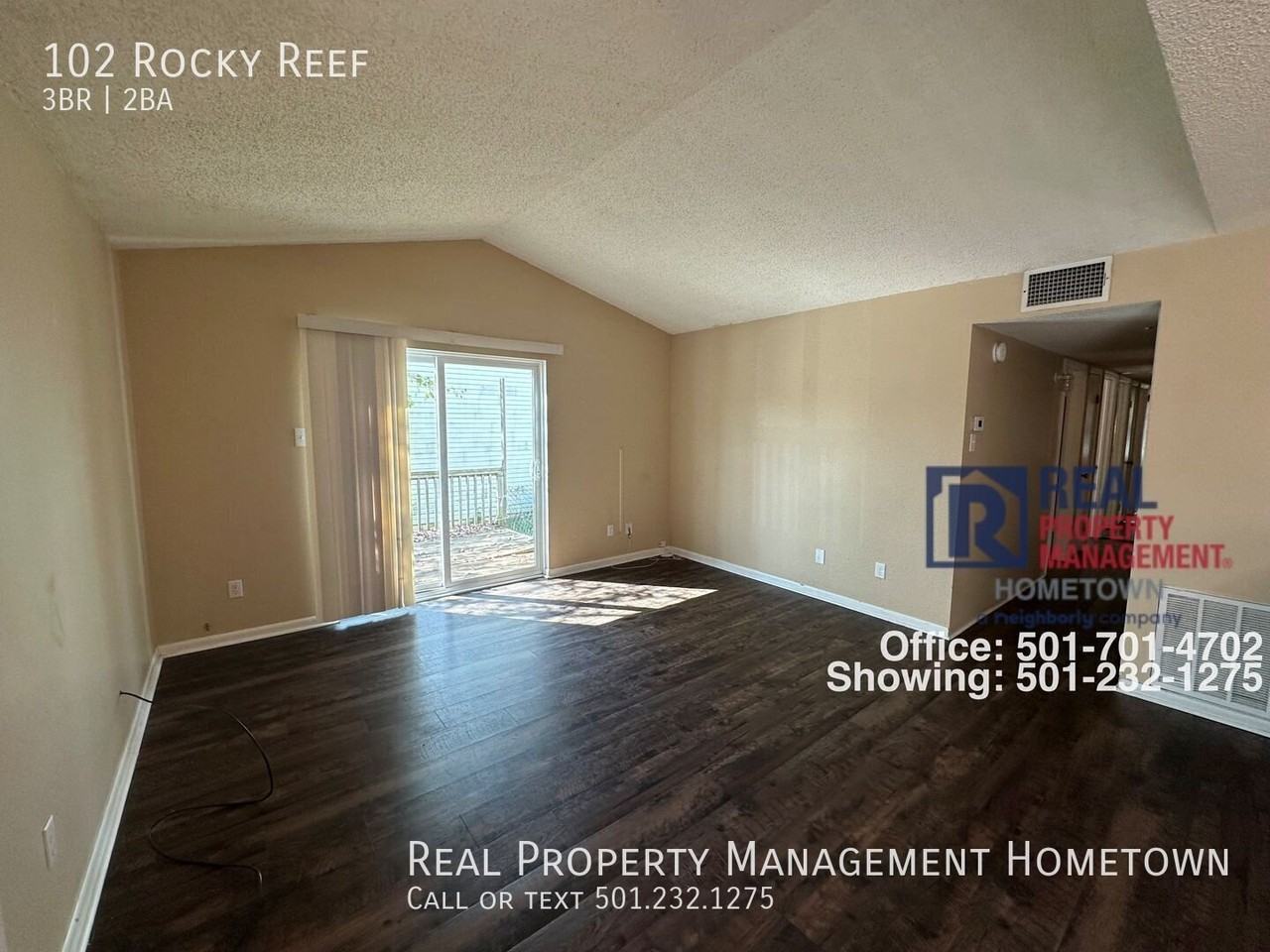 102 Rockyreef Cir - Photo 2 of 13