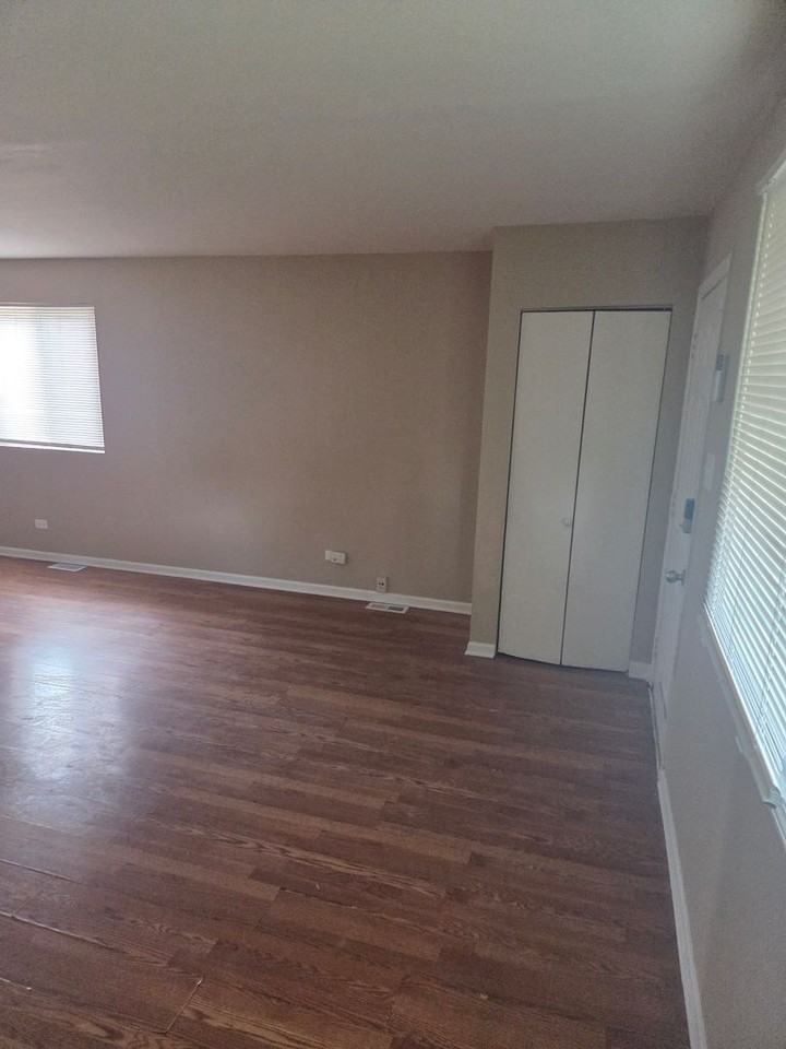 7514 S Winchester Ave - Photo 4 of 20