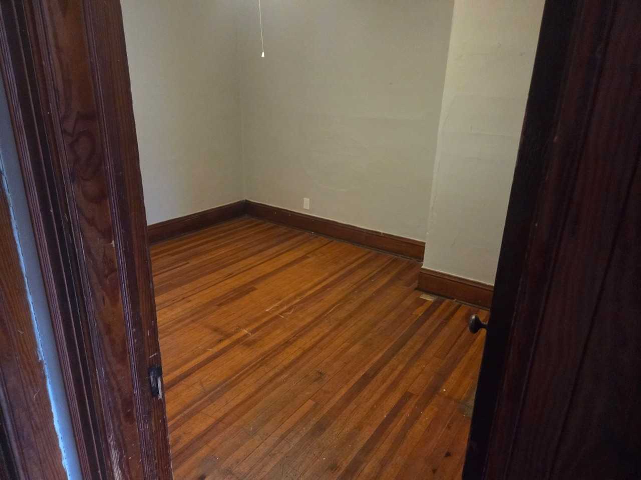 429 Grant Ave - Photo 5 of 6