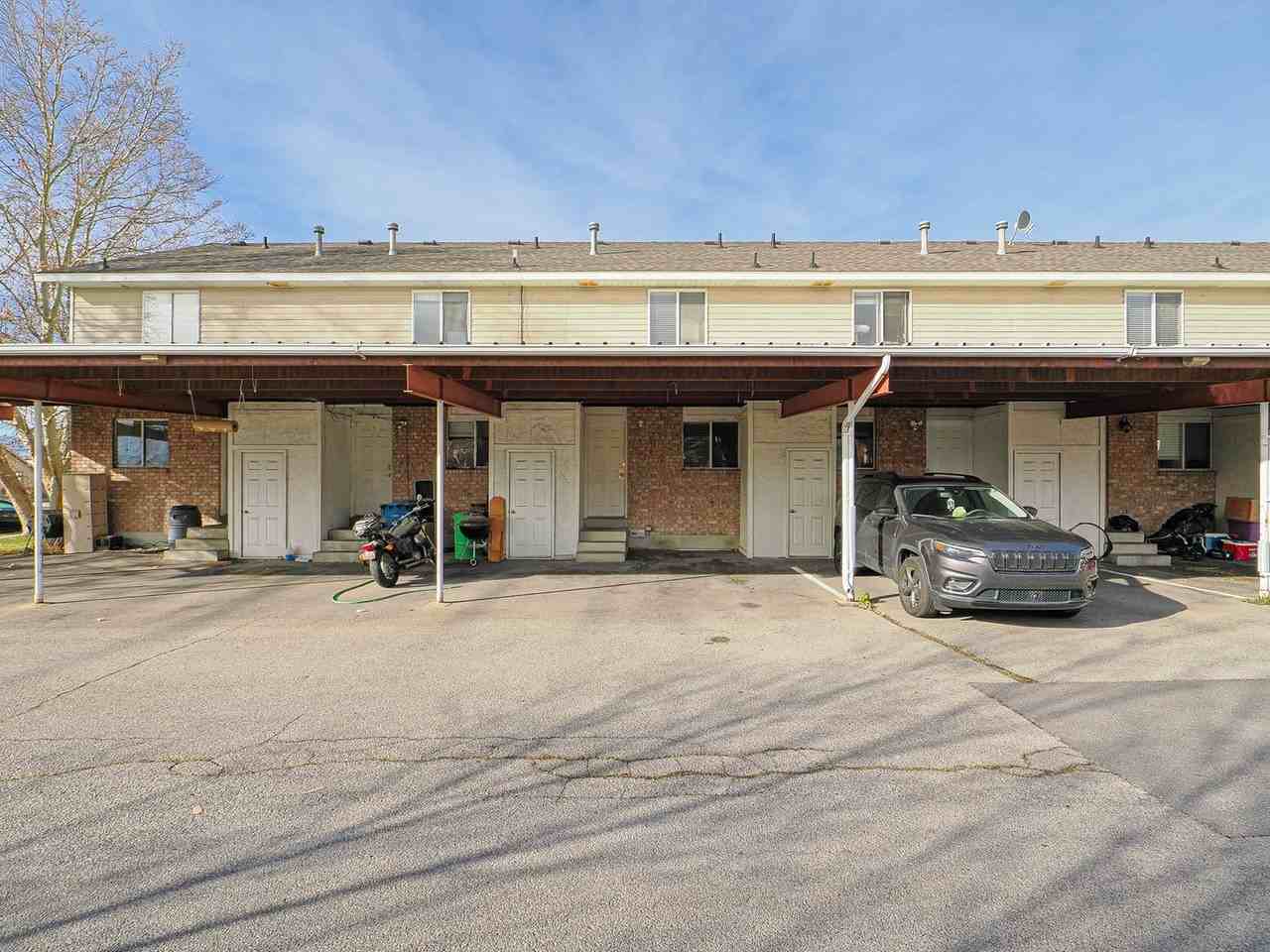 585 E Main St - Photo 2 of 28