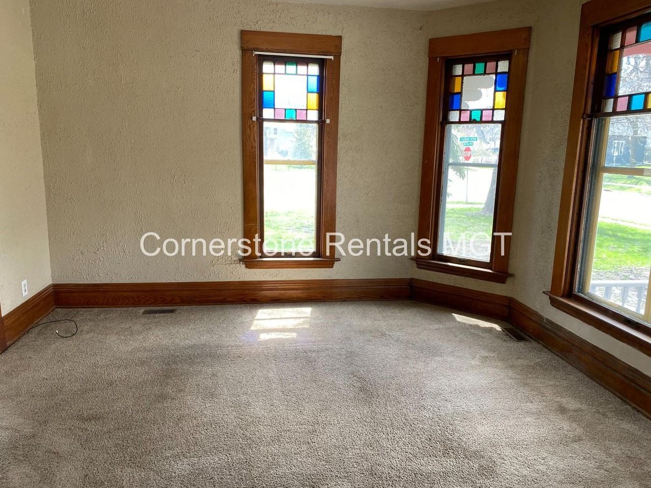 360 College St Sw - Photo 4 of 34
