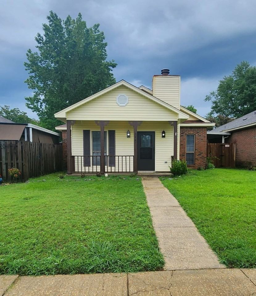 544 Sheila Blvd
