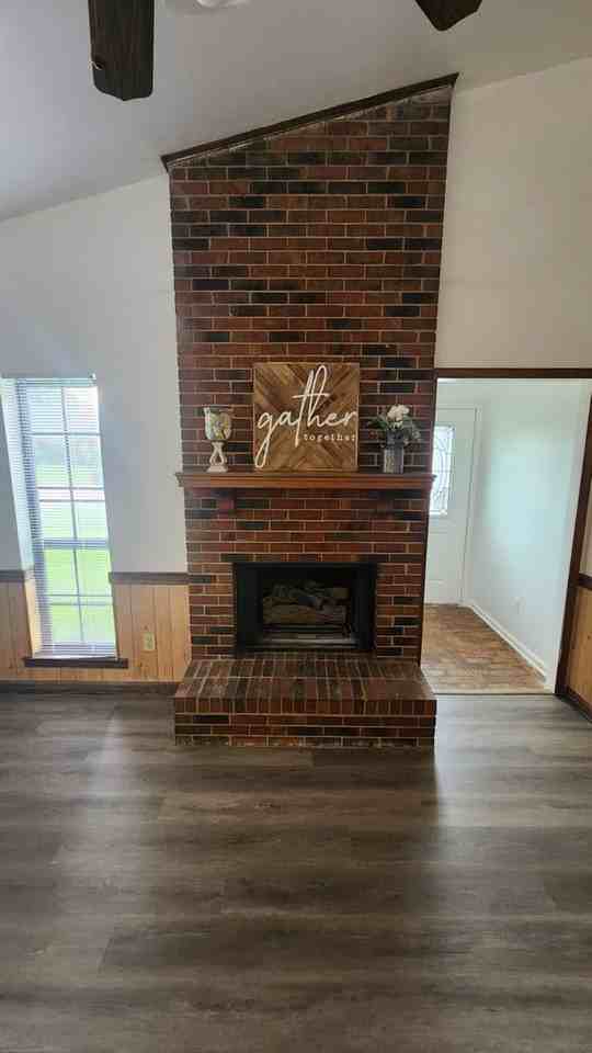 544 Sheila Blvd - Photo 7 of 18