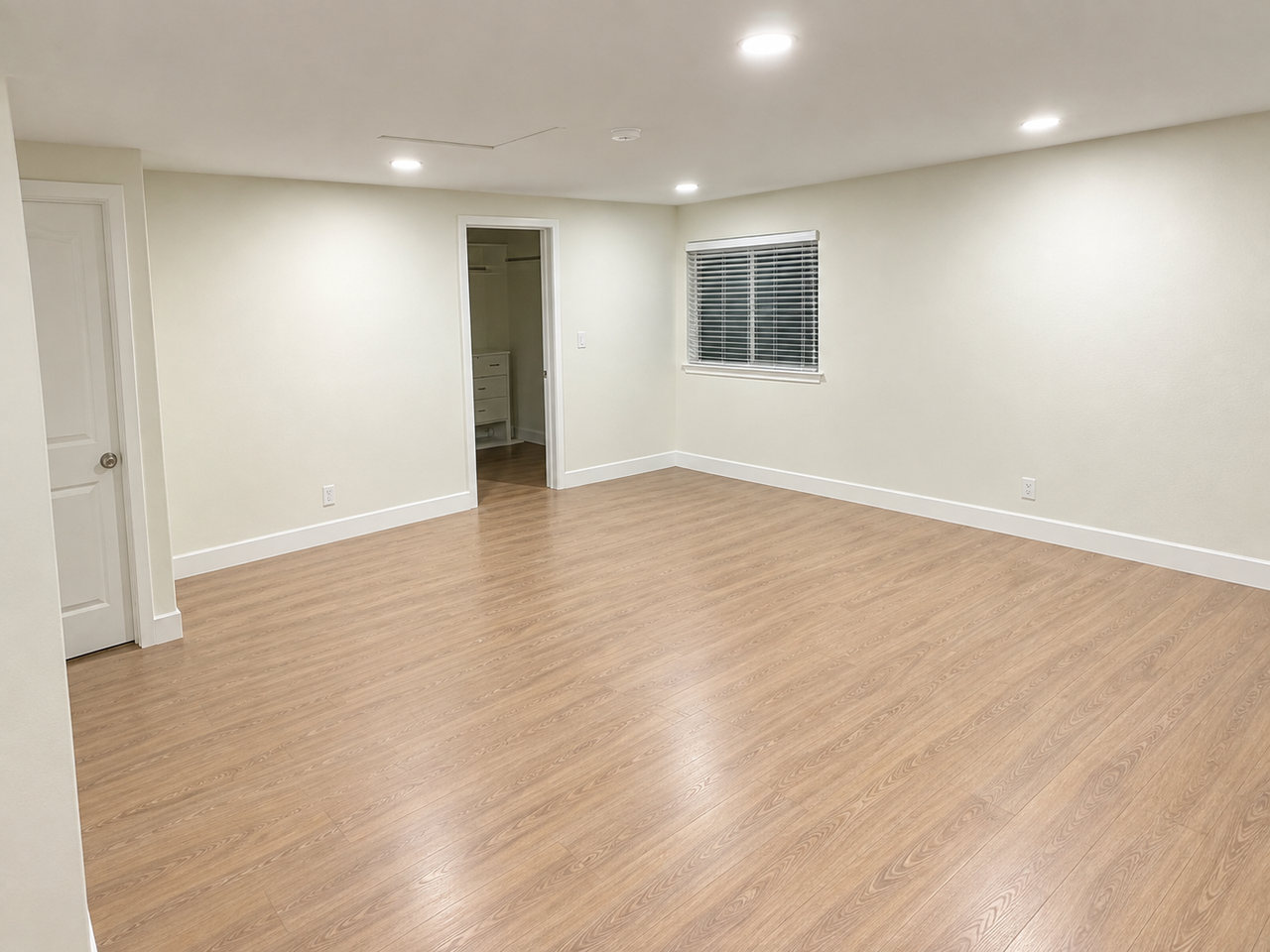 17122 Santa Lucia St - Photo 3 of 5