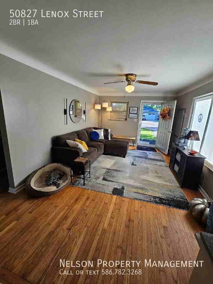 50827 Lenox St - Photo 2 of 21