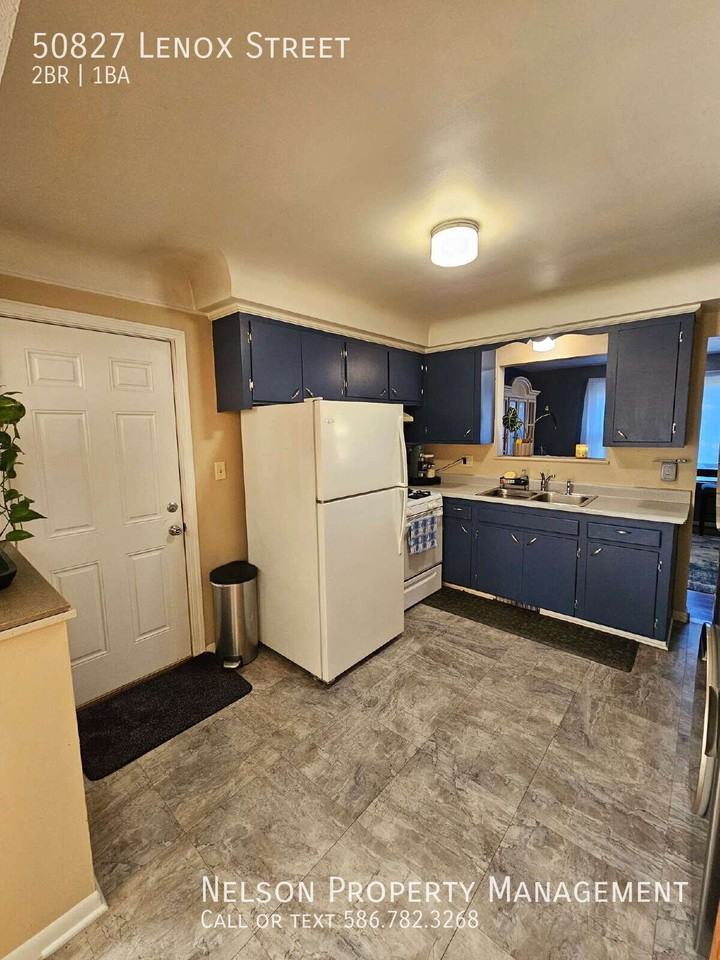50827 Lenox St - Photo 3 of 21