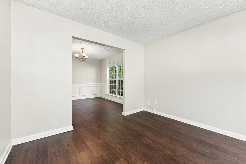 4142 Laurel Bend Ct - Photo 5 of 17