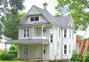 featured image of 403 S Lucas St