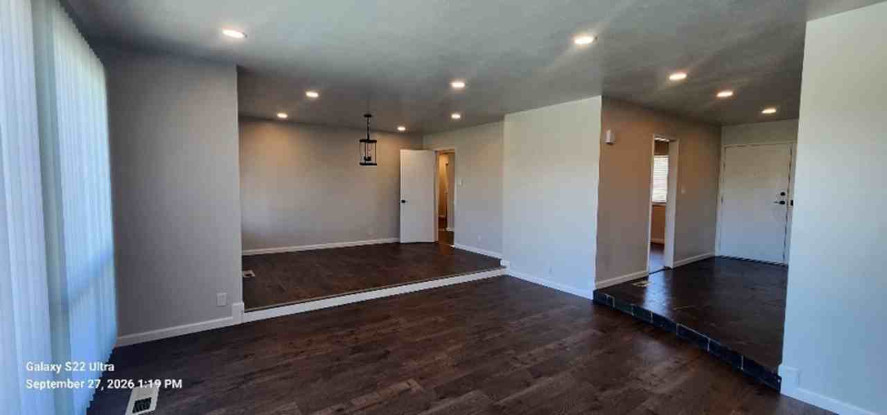 55 Emerald Cir - Photo 3 of 33