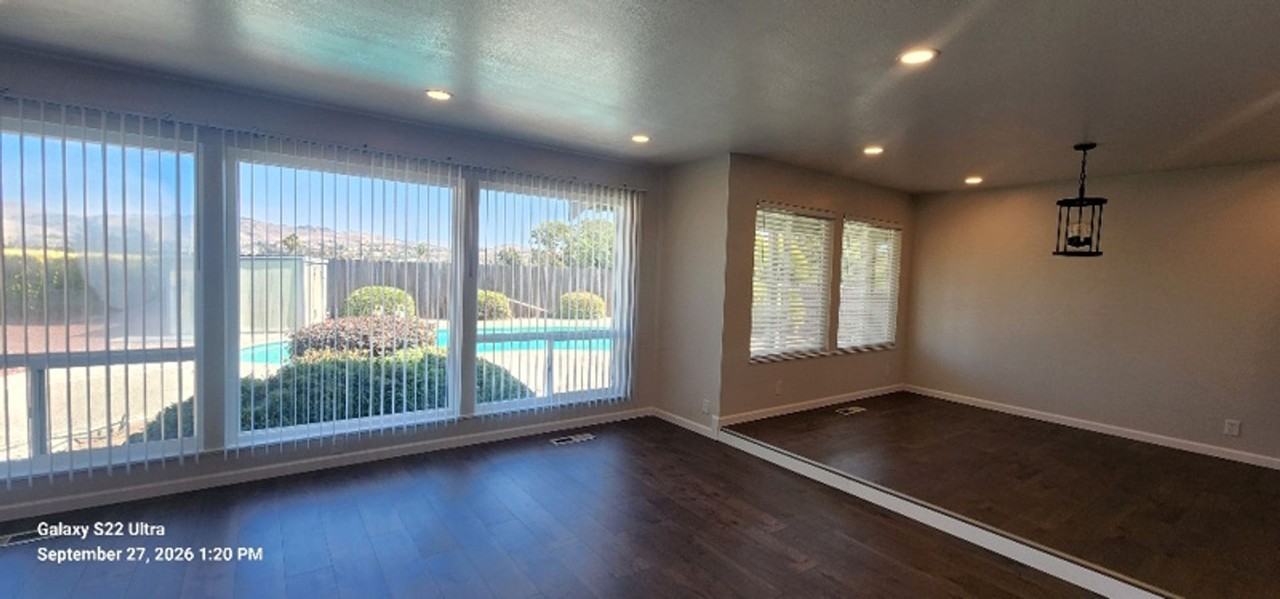 55 Emerald Cir - Photo 5 of 33