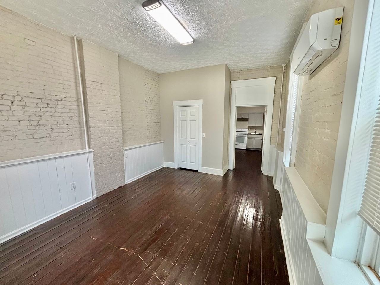 522 N 26th St #1 - Photo 7 of 11