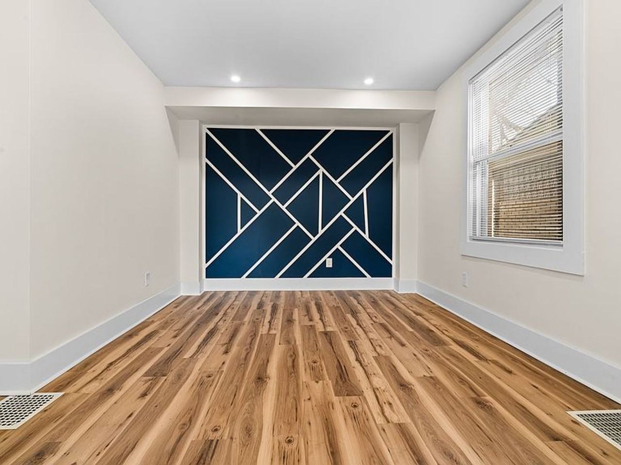 119 E 20th Ave - Photo 2 of 12