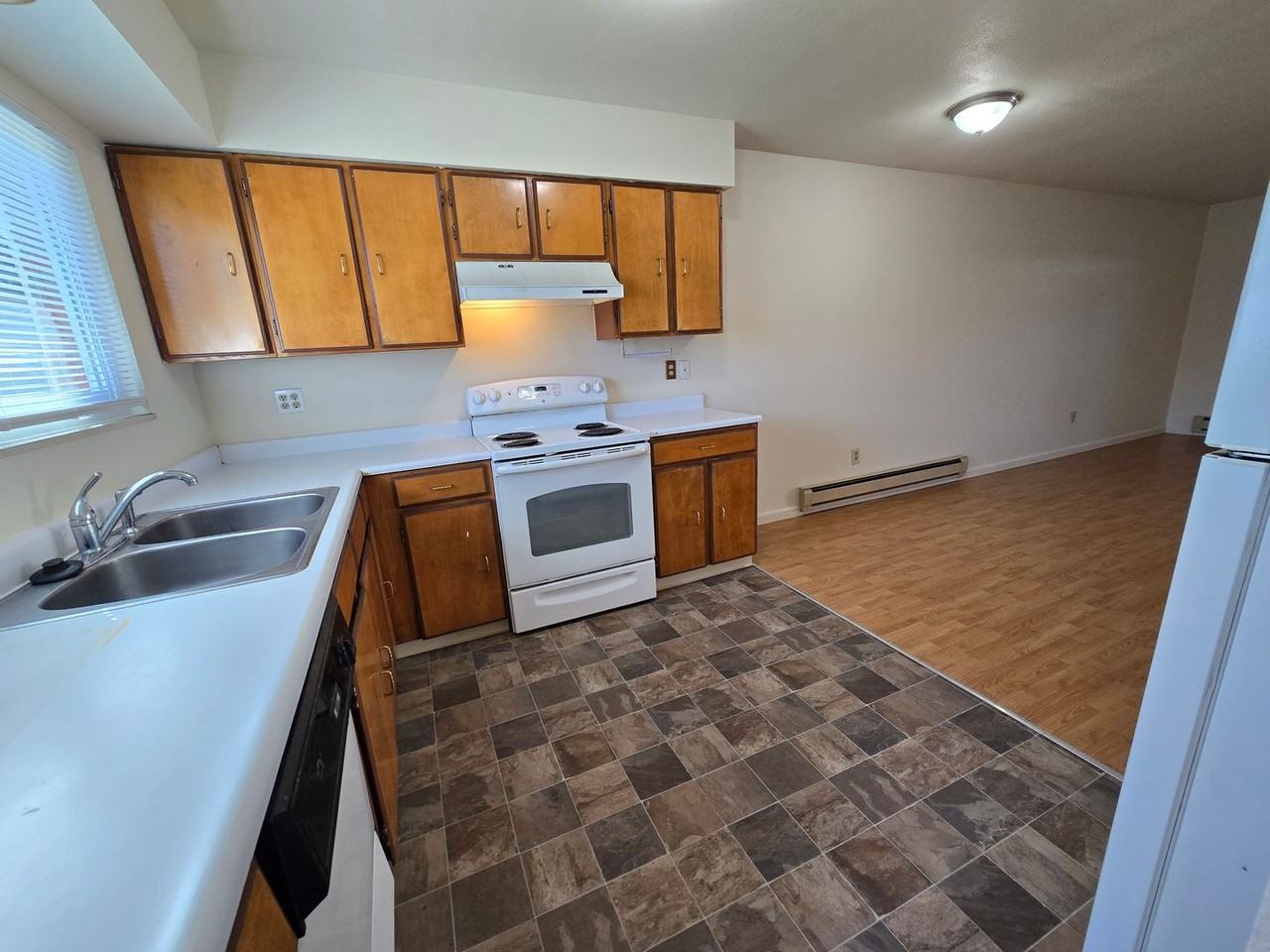 583 Smithridge Park - Photo 3 of 17