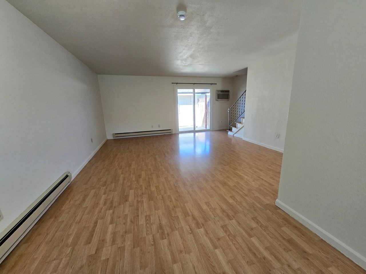 583 Smithridge Park - Photo 4 of 17