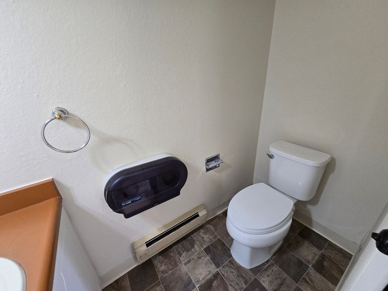 583 Smithridge Park - Photo 5 of 17