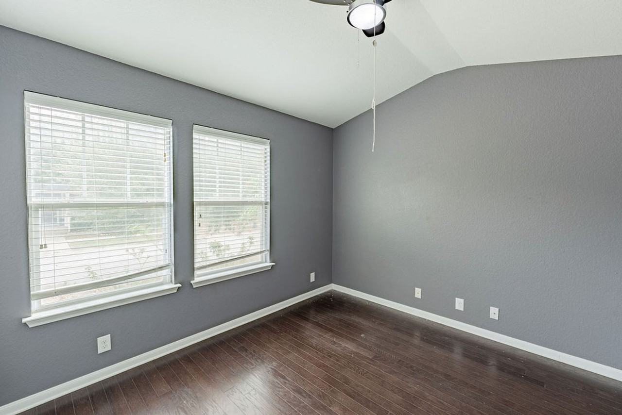 800 Gabriel Mills Dr - Photo 5 of 21