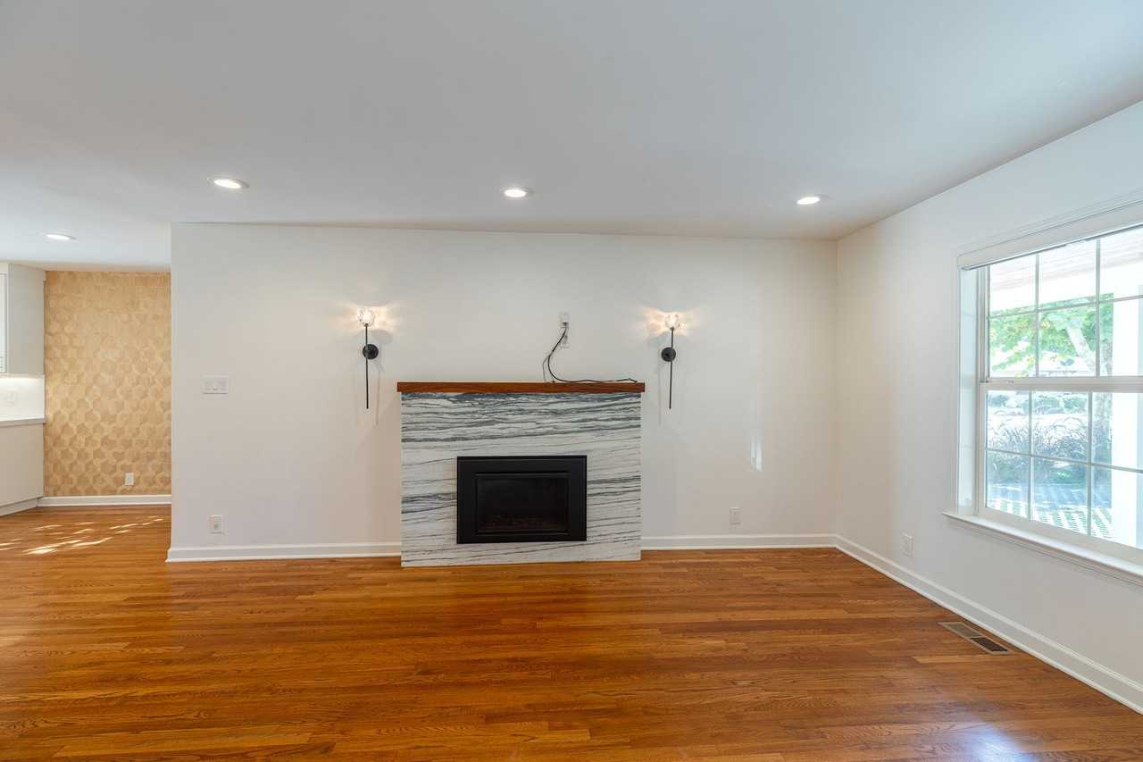 2378 Westgate Ave - Photo 6 of 32