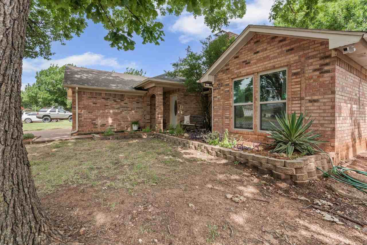3732 Clear Brook Cir - Photo 4 of 20