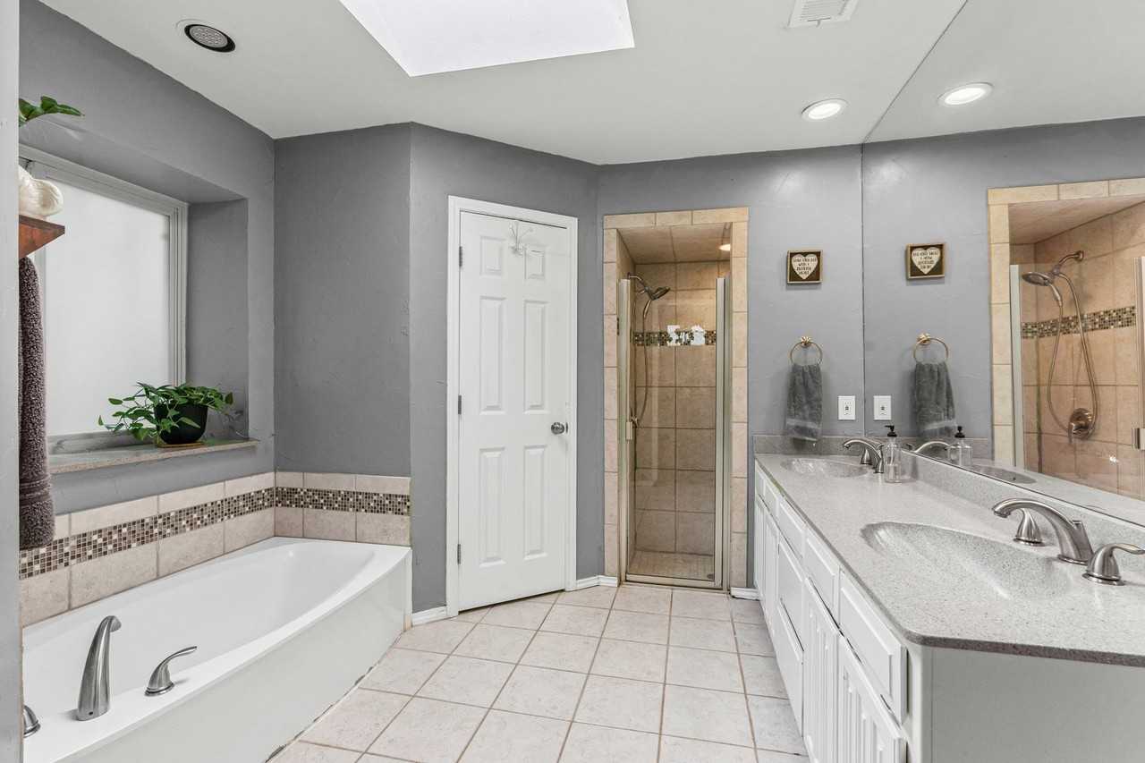 3732 Clear Brook Cir - Photo 7 of 20